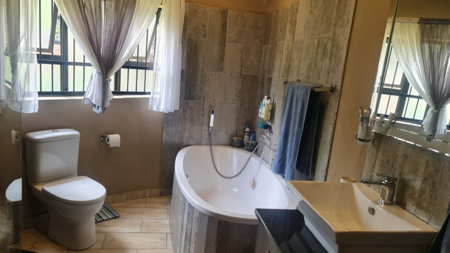 7 Bedroom Property for Sale in Cashan North West